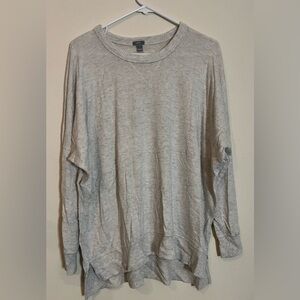 Gray oversized slouchy shirt. Perfect with leggings